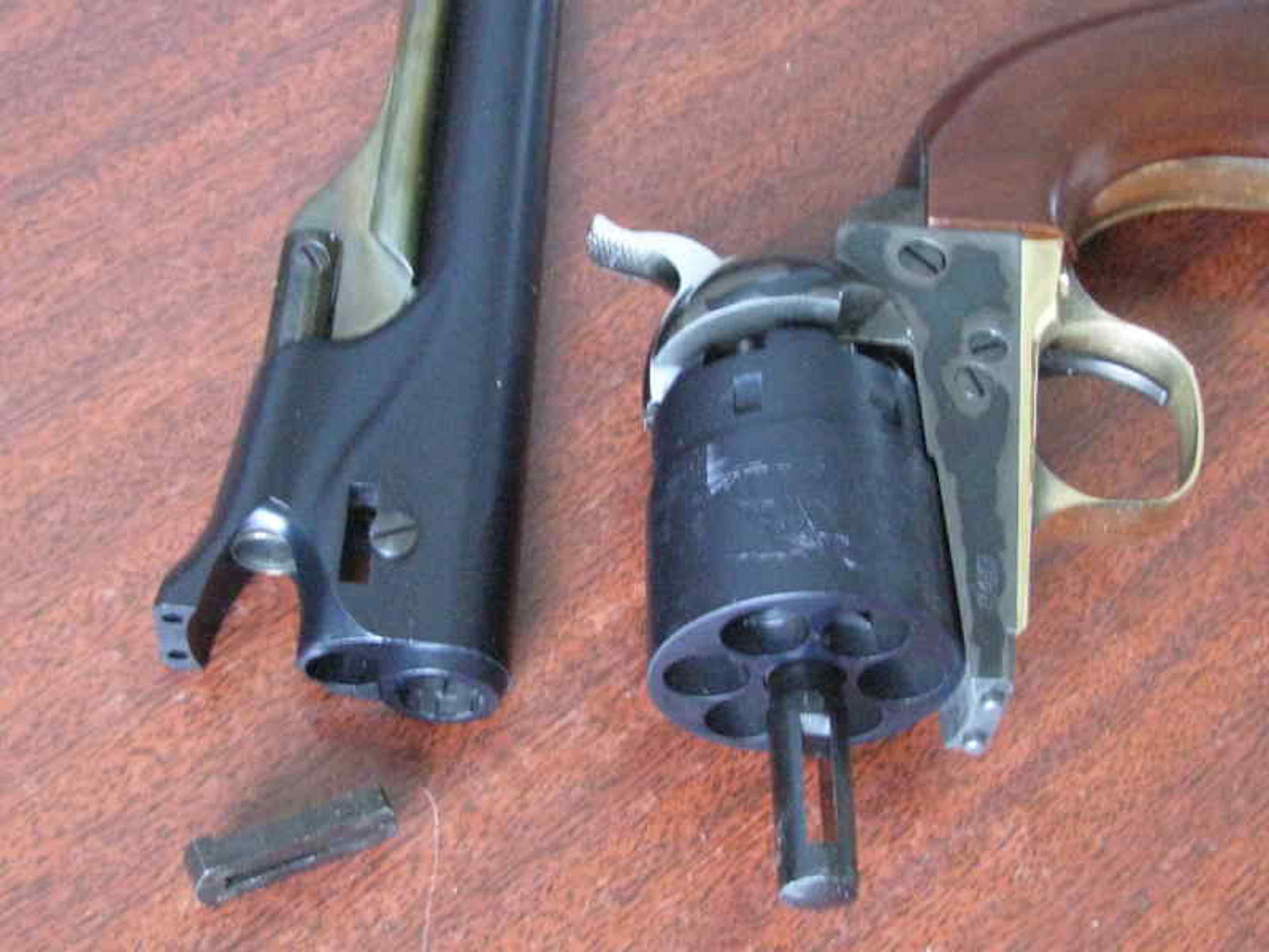 Кольт 1860 (Colt Army (1860) модель американского револьвера . Реплика: Кольт 1860 Colt Army 1860 от CAW PFC model gun.(шумовой)